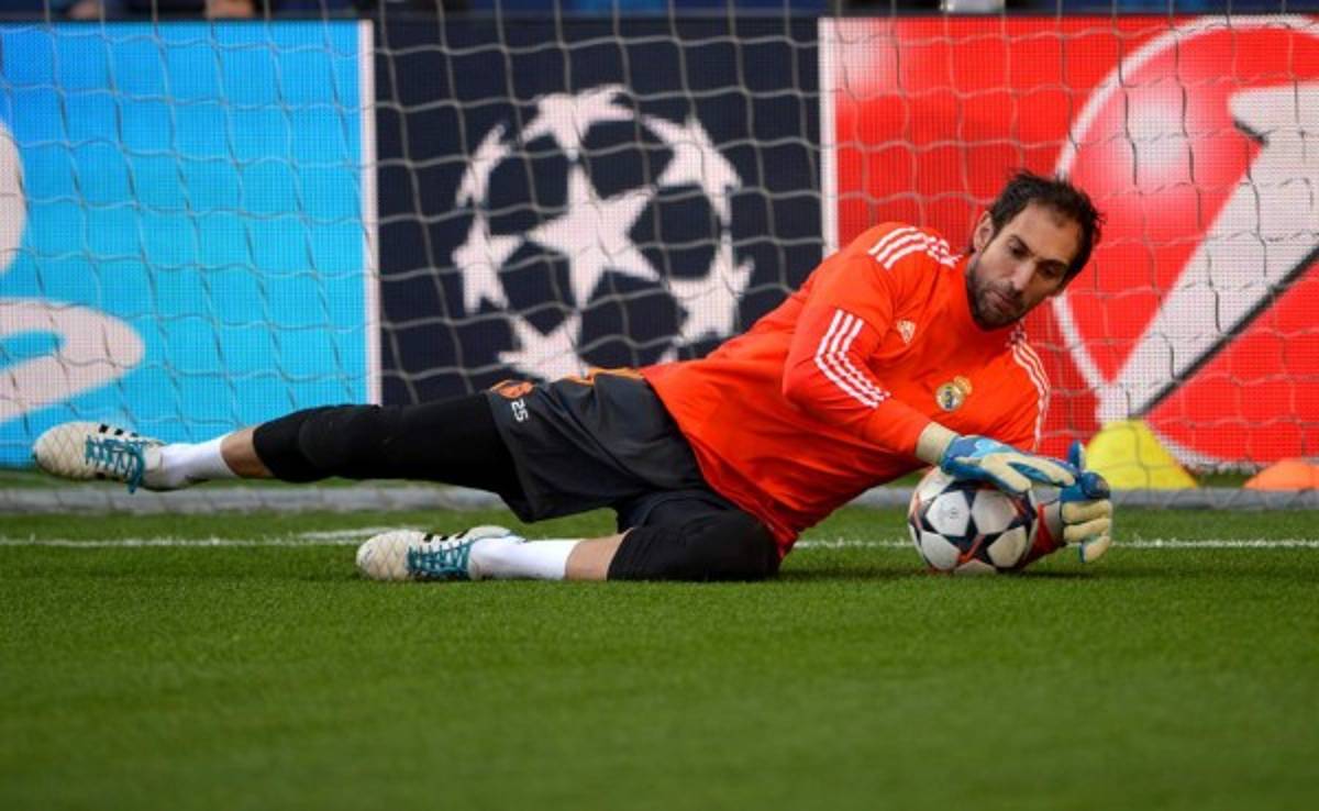 El AC Milan intenta fichar al portero español Diego López