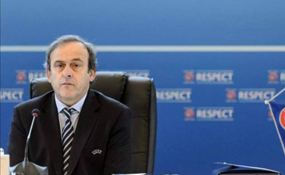 La UEFA quiere un billete mundialista más para Europa