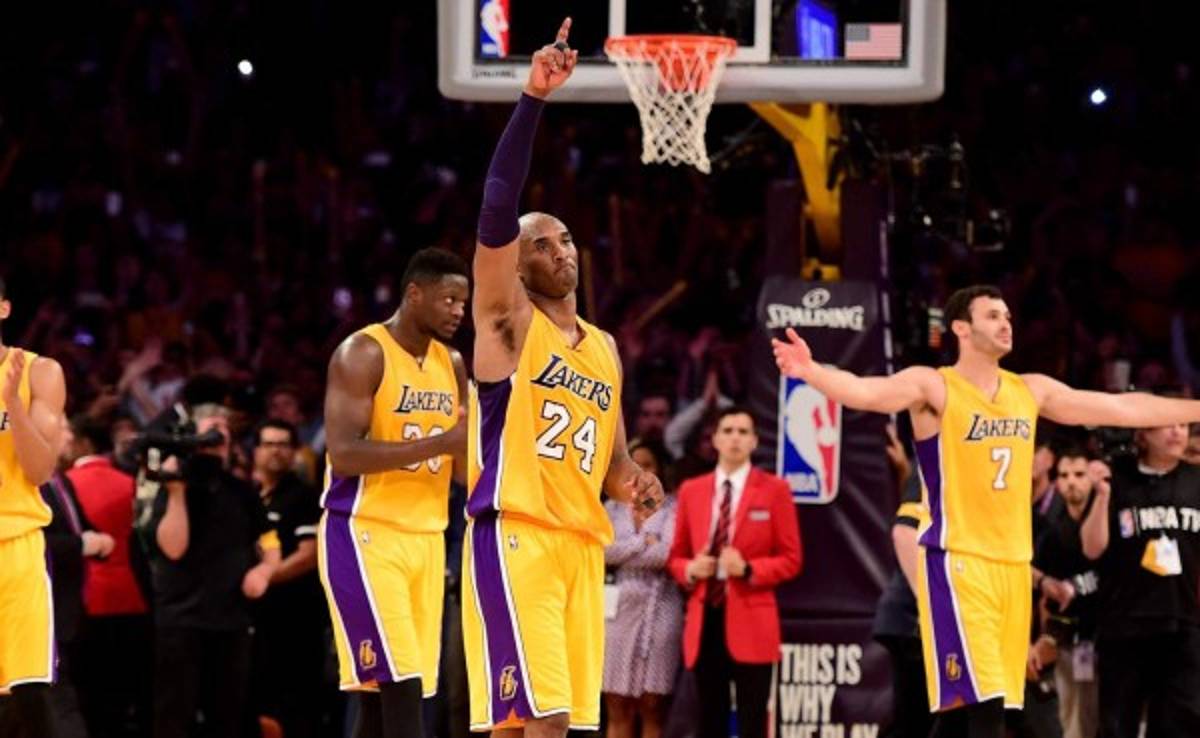 Kobe Bryant se despide con dramática victoria sobre Jazz