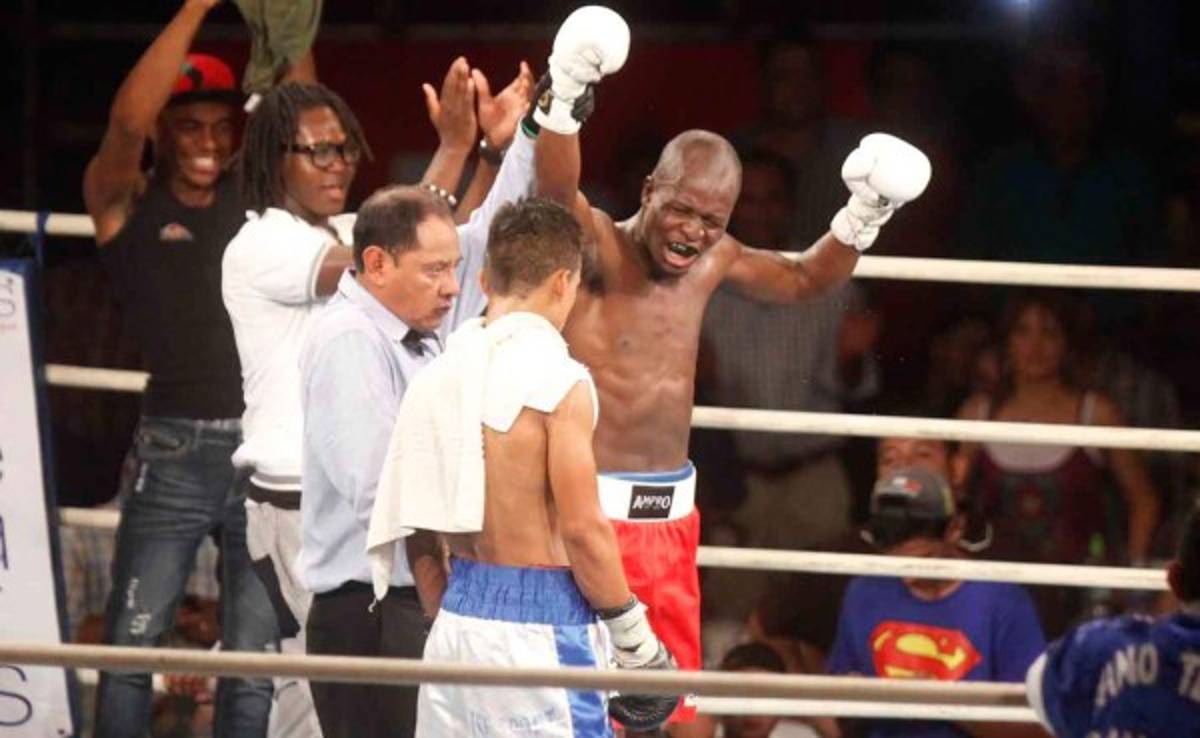 VIDEO: 'Muñeco' González noquea a nicaragüense en primer round