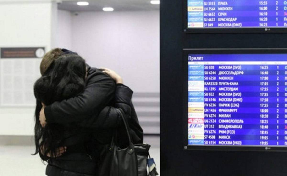 Imágenes dramáticas de los familiares de las víctimas del avión accidentado