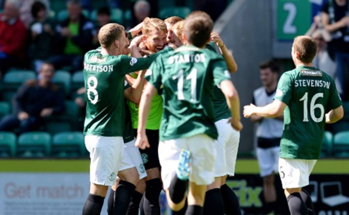 VIDEO: Arquero debuta en Escocia con un golazo desde su portería