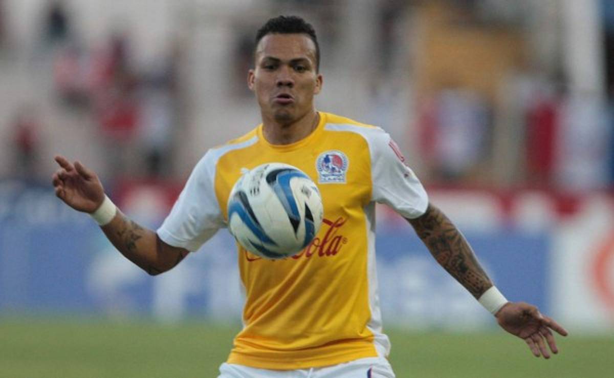 Arnold Peralta: 'Si hubiéramos ganado tampoco estábamos clasificados'