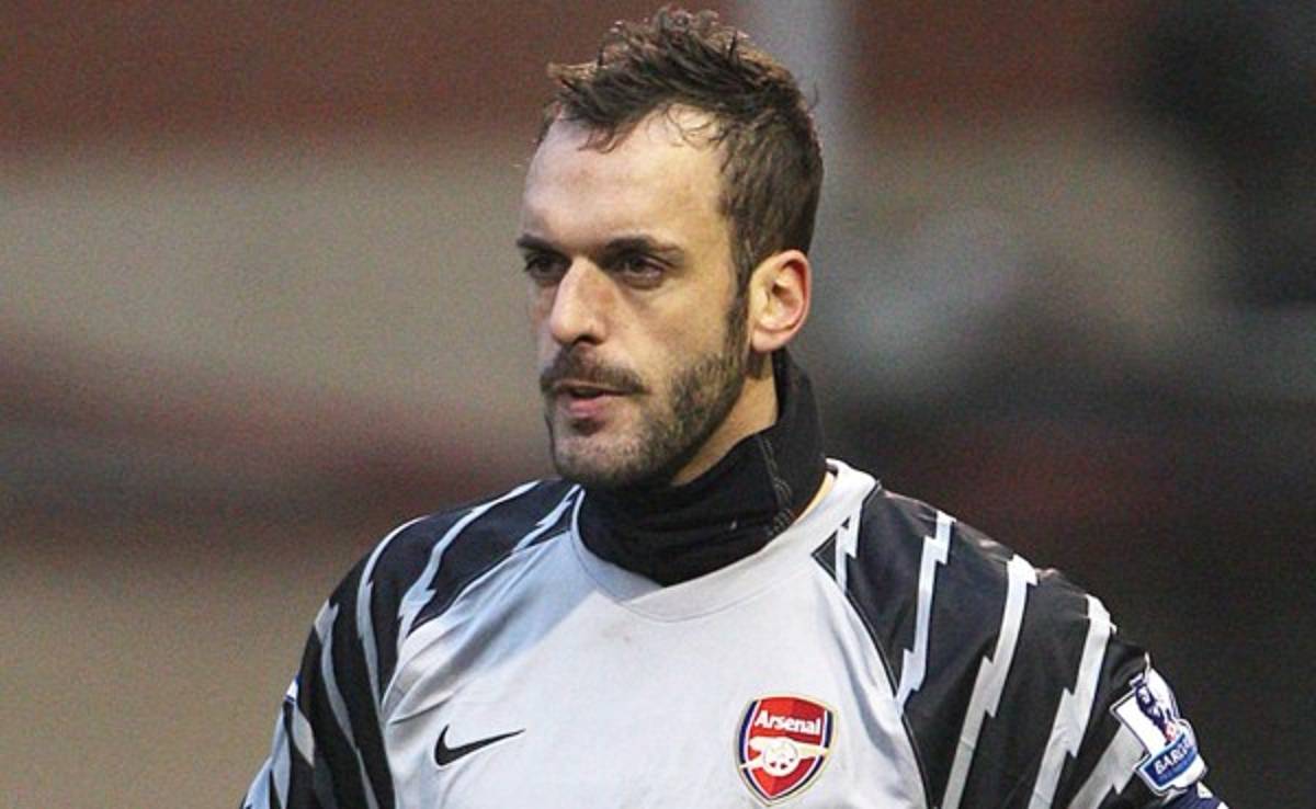 Almunia se retira del fútbol tras diagnosticarle una enfermedad cardíaca