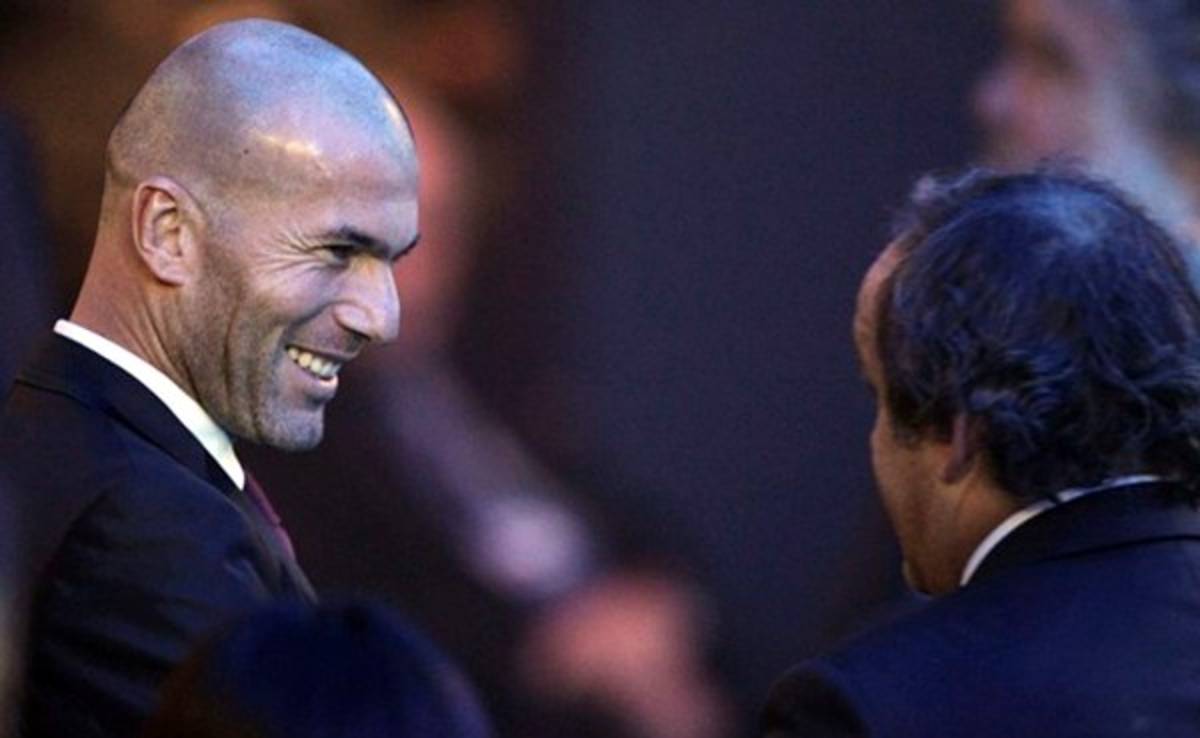 Platini ve a Zidane 'listo' para hacerse cargo del Mónaco