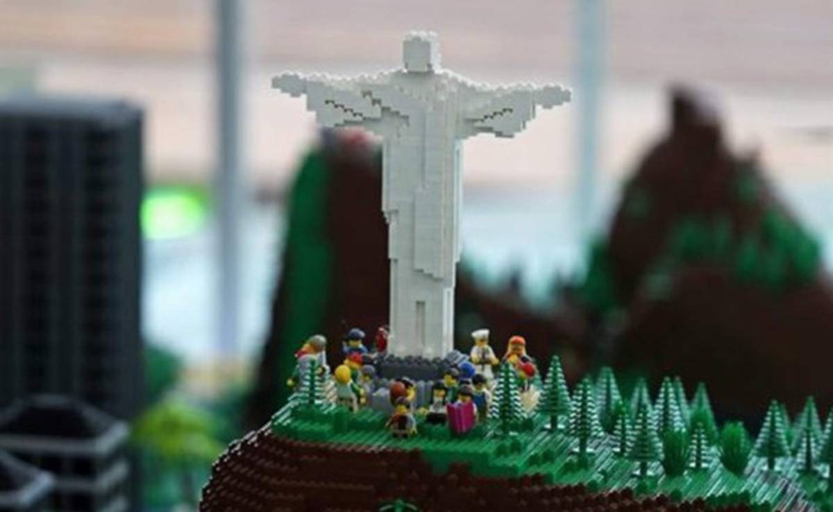 VIDEO: Recrean a Río con casi un millón de piezas LEGO