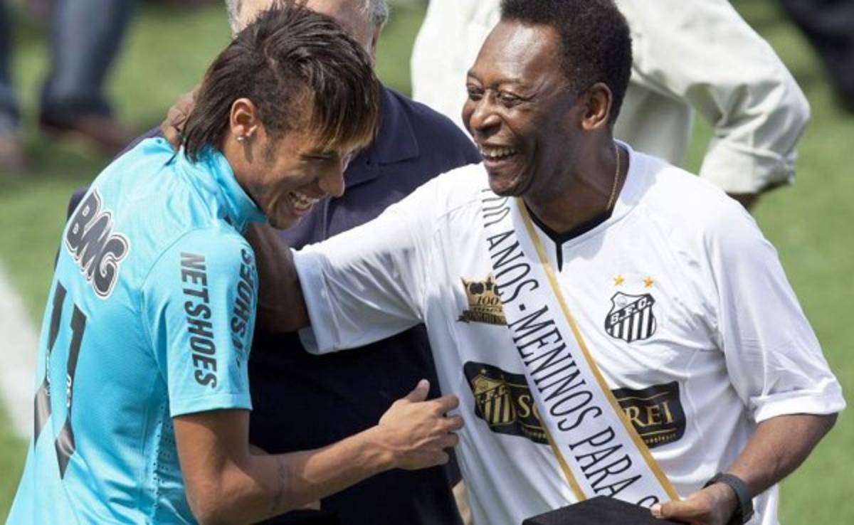 Pelé sorprende y dice que Neymar no es un jugador completo