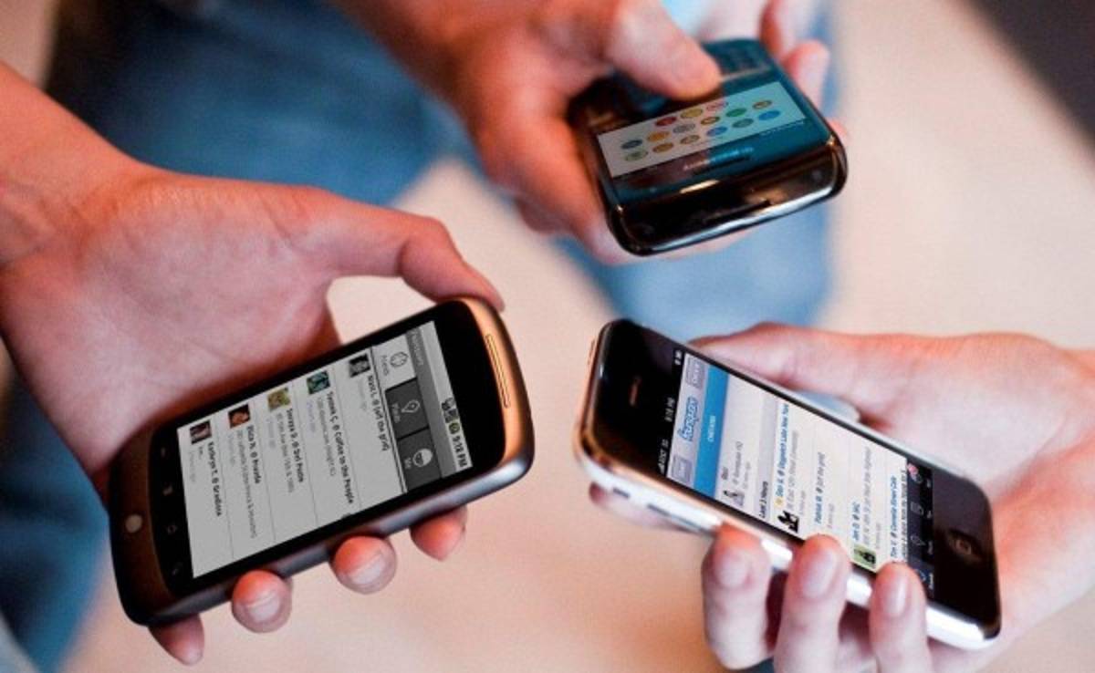 Un estudio revela que mentir en redes sociales trae beneficios