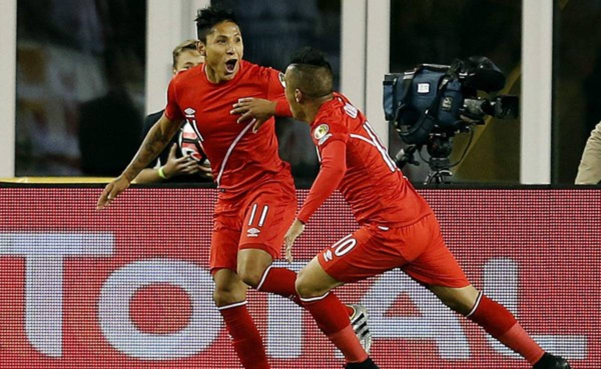 Raúl Ruidíaz sobre el polémico gol a Brasil: 'Me chocó en el muslo'