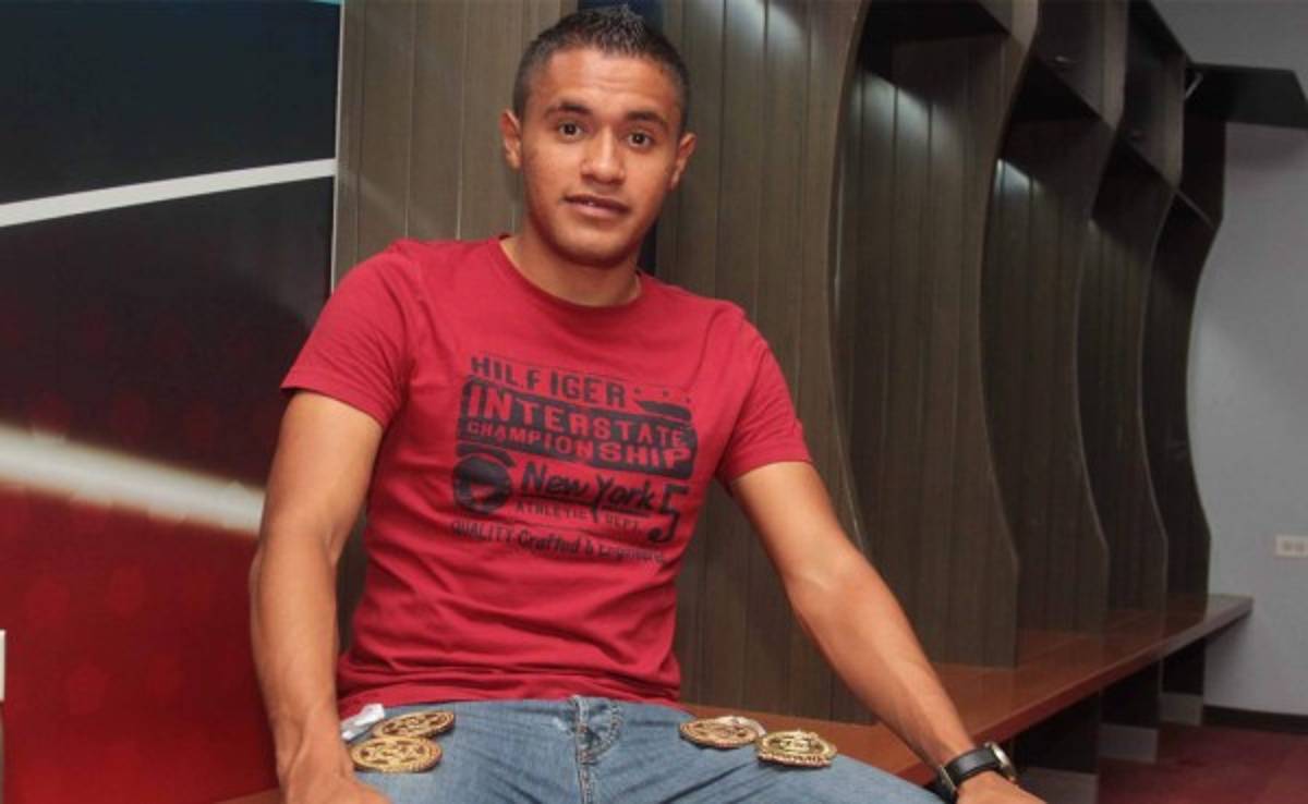 Roger Rojas: 'Me han utilizado de delantero, así como en Olimpia'