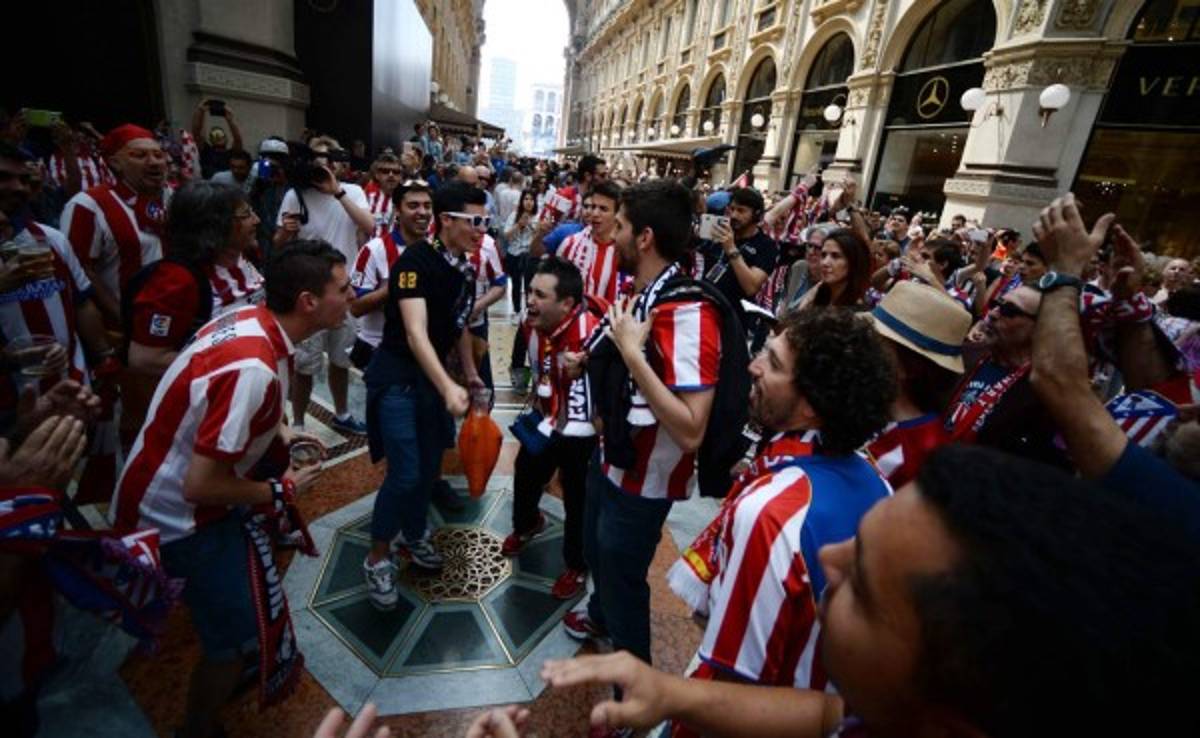 VIDEO: Impresionante ambiente en Milan para la final de Champions
