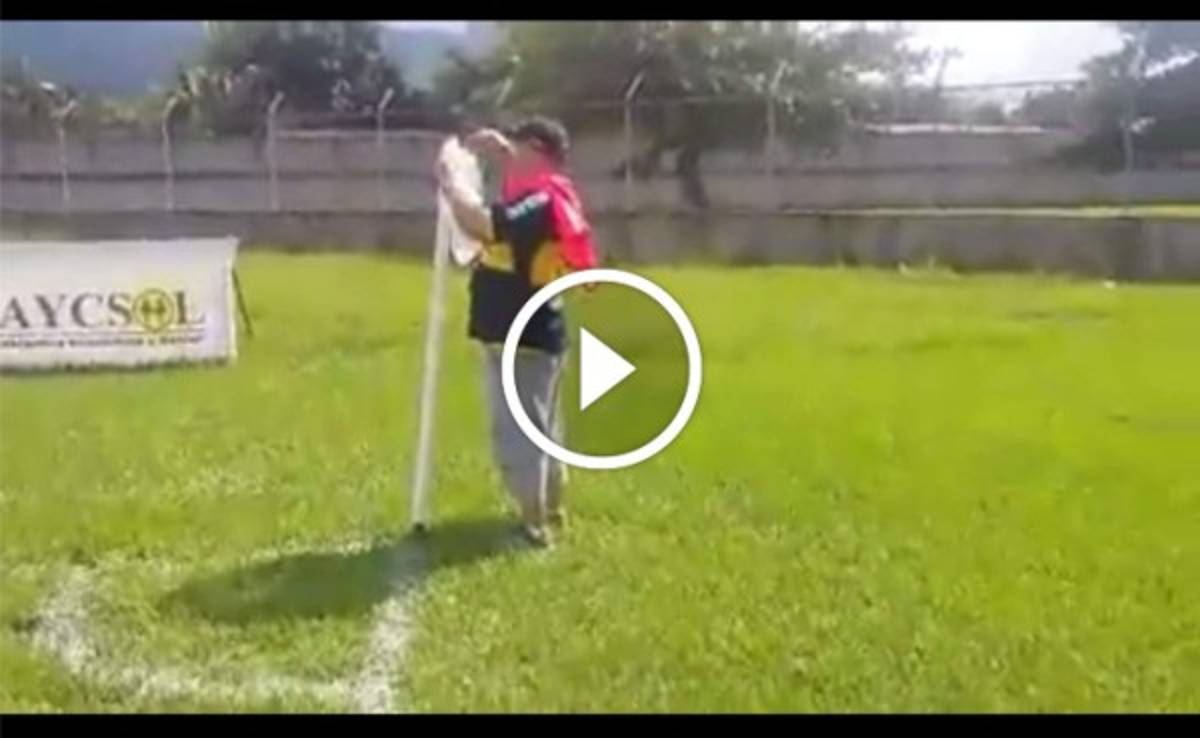 VIDEO: El improvisado banderín de esquina en el Ascenso en Honduras