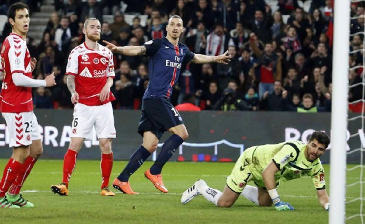 PSG es más líder que nunca en Francia y Zlatan sigue brillando