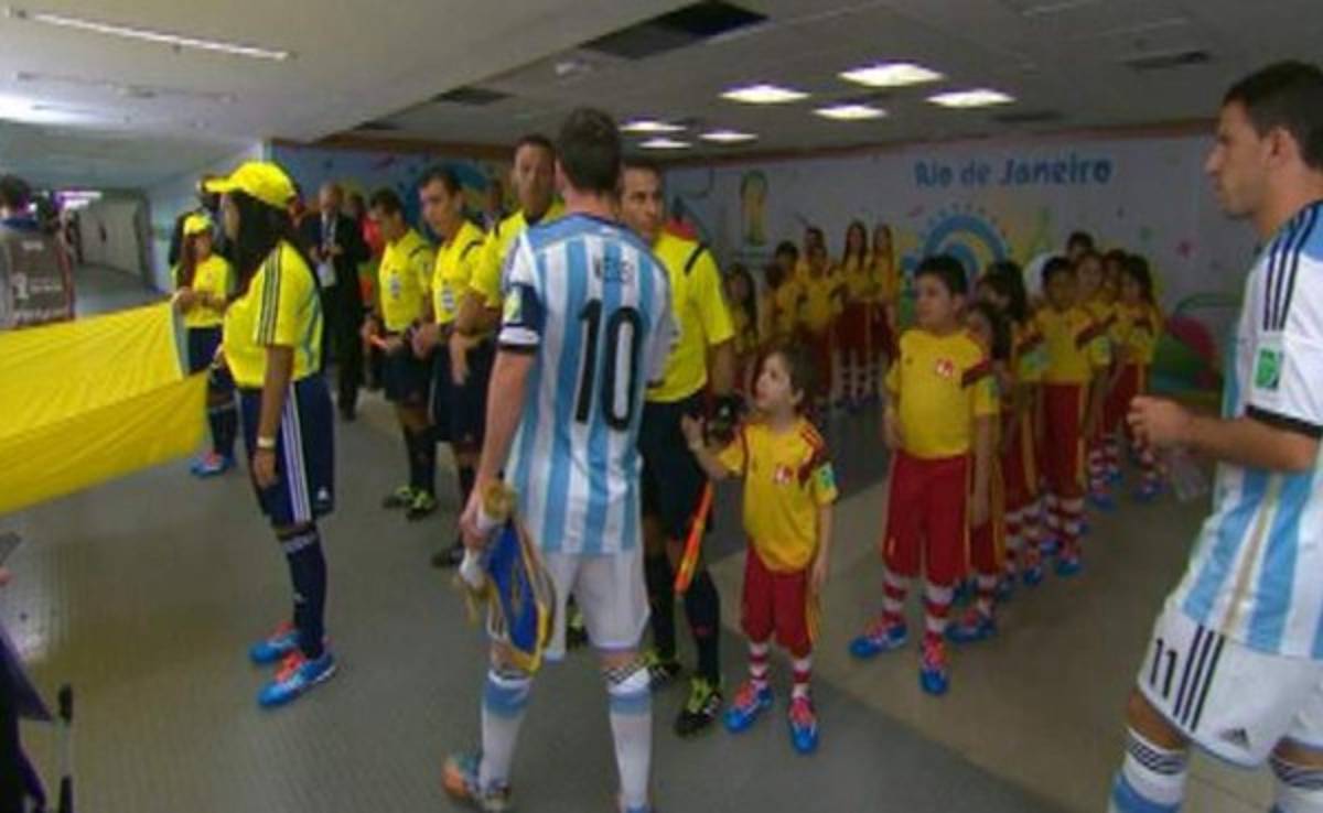 Messi: 'No lo vi, ¿cómo no voy a saludar a un nene?'