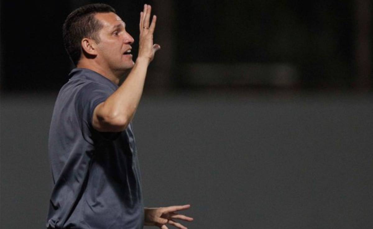 Javier Delgado: 'Queremos una competencia feroz en el plantel'