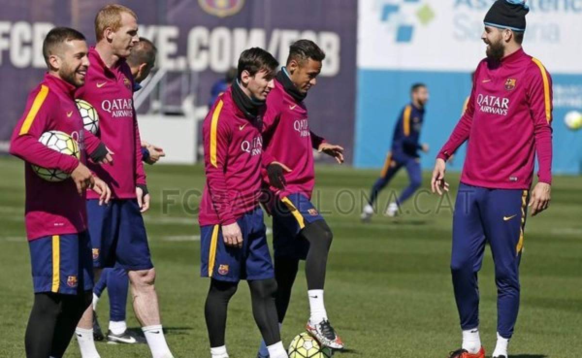 VIDEO: La caída de Messi en el entrenamiento del Barcelona