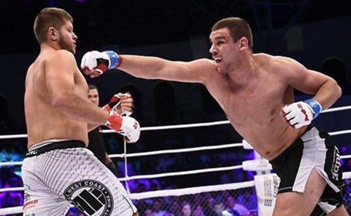 VIDEO: Peleador de MMA pega una patada y se parte la pierna