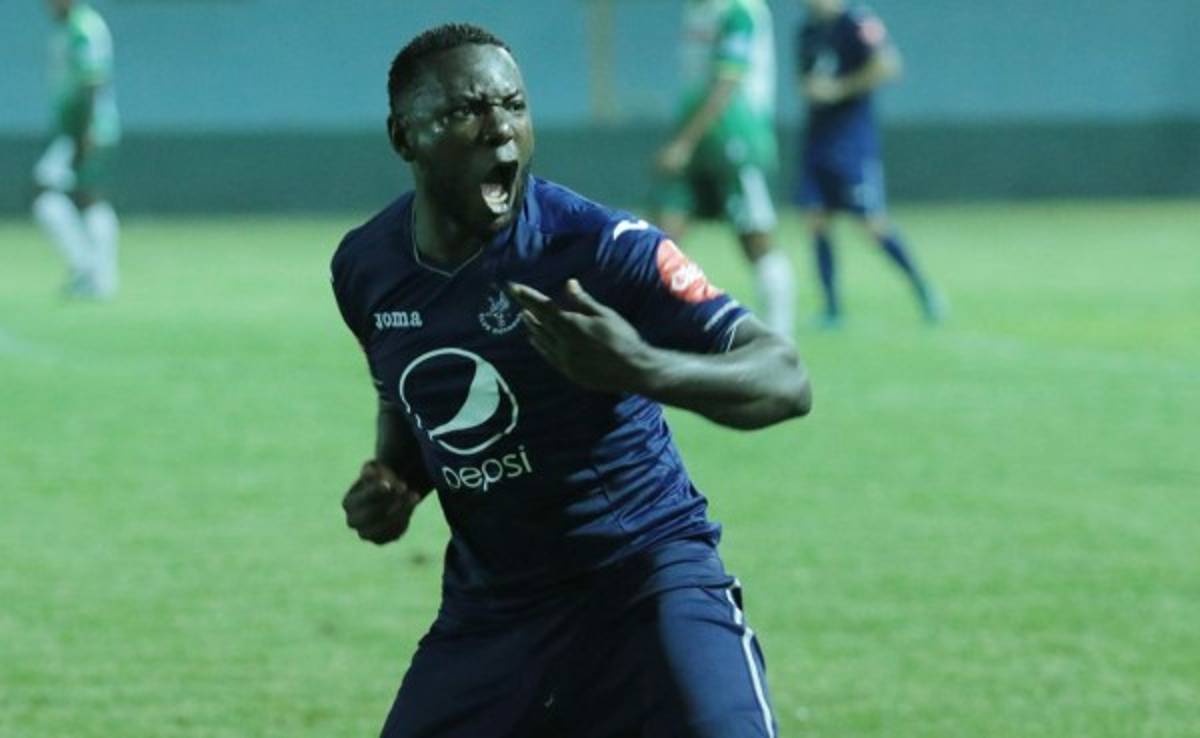 Wilmer Crisanto: 'La moneda sigue en el aire y tenemos que pelear los 90 minutos'