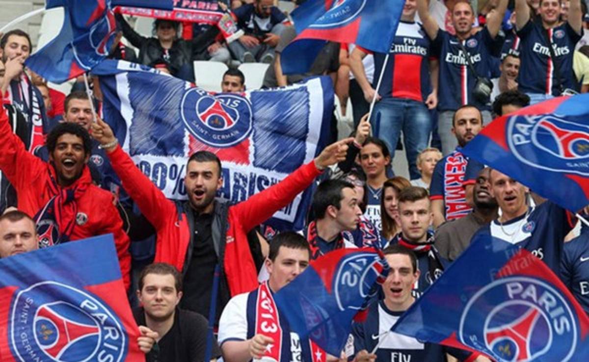 VIDEO: Así celebran los aficionados el título de campeón del PSG