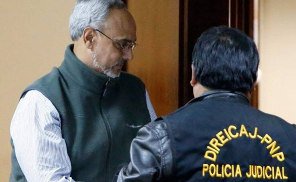 Burga, expresidente de Federación Peruana, pasa su primera noche en prisión