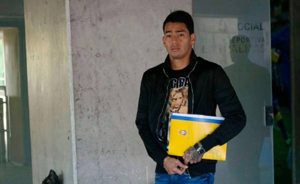 Un jugador de Las Palmas pide disculpas por un acto de indisciplina en una discoteca