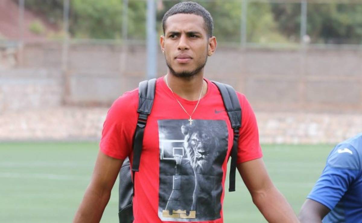 Motagua habría tomado medidas disciplinarias contra Eddie Hernández