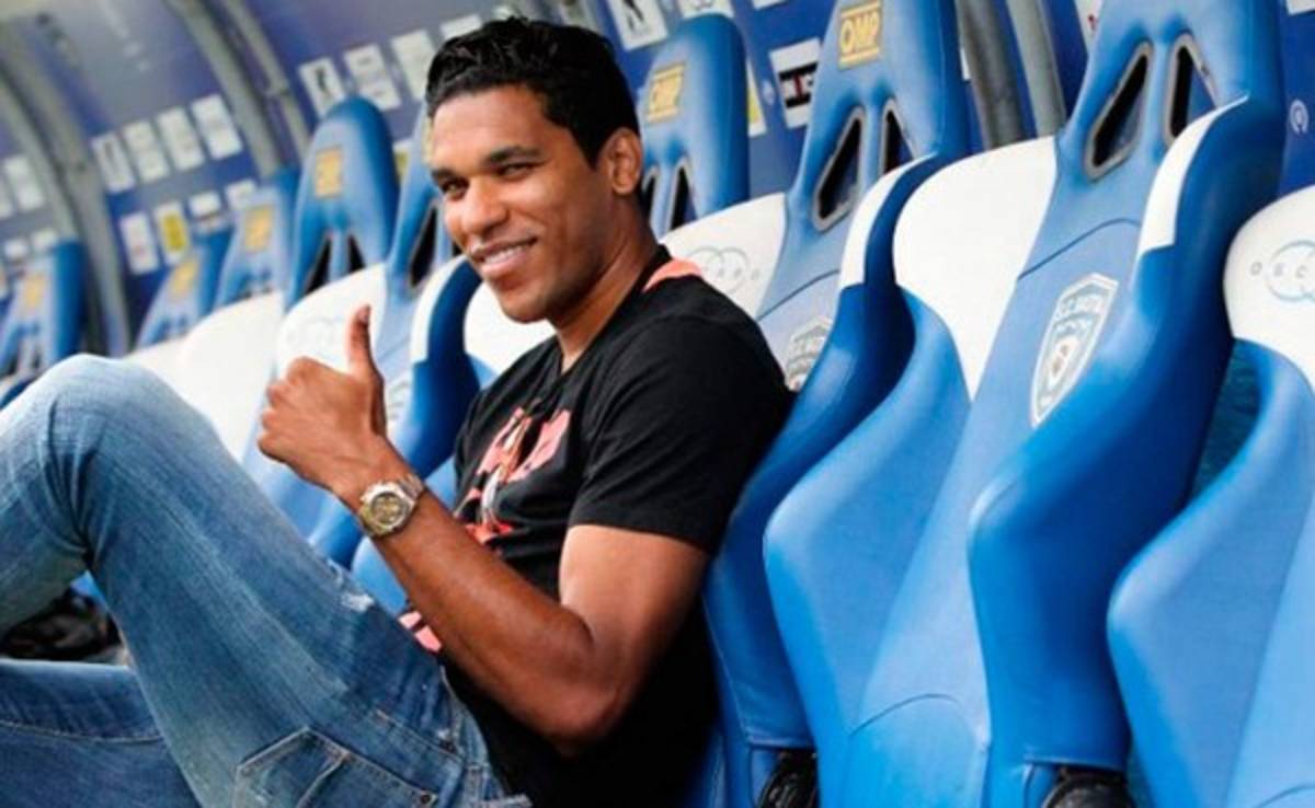 Brandao puede ser sancionado 2 años por agredir a Thiago Motta