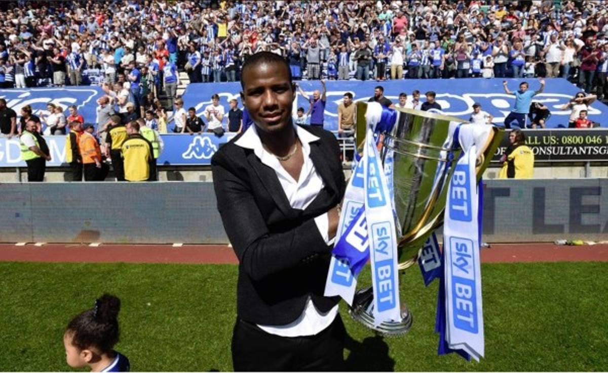 Juan Carlos García, reaparece celebrando el ascenso del Wigan a segunda en Inglaterra