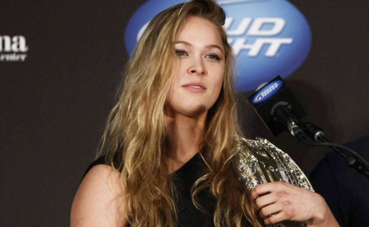 Ronda Rousey se disculpa con sus seguidores por una foto
