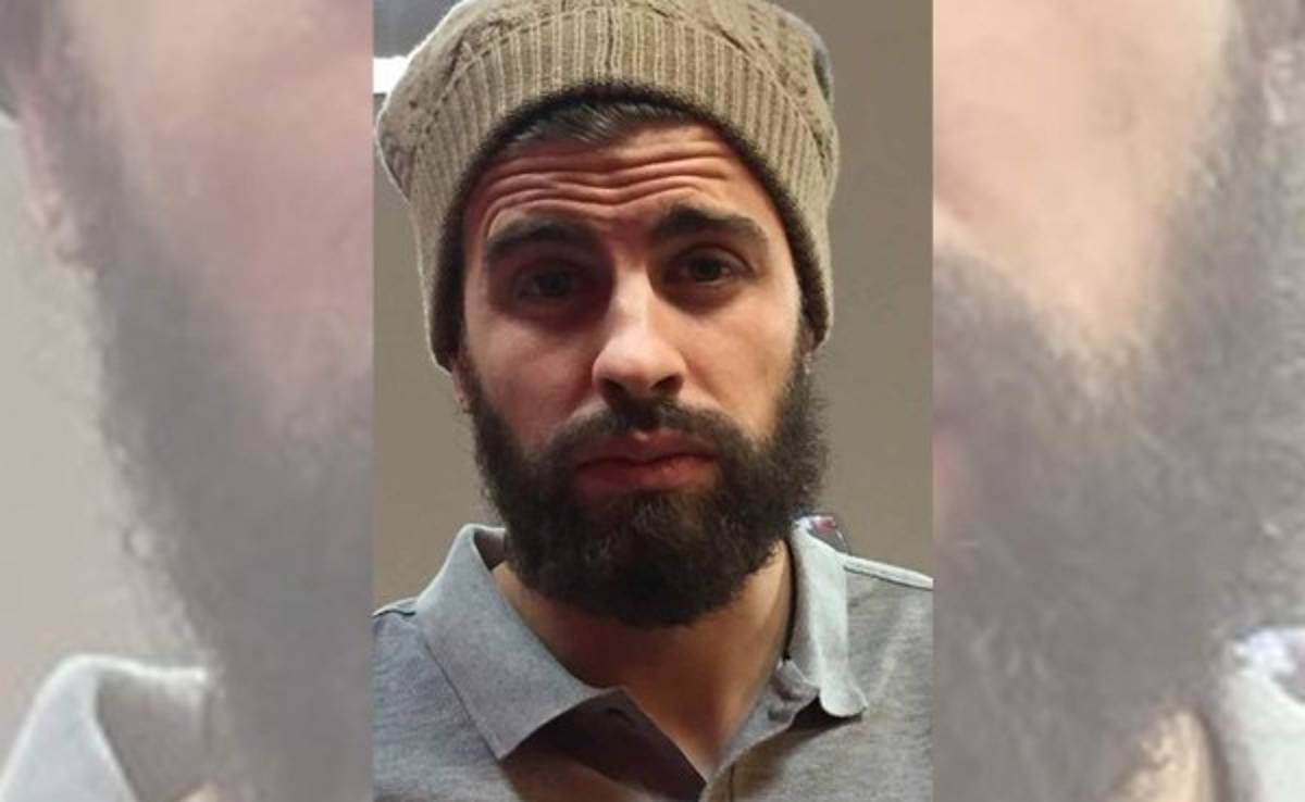 Mascherano inicia campaña para afeitarle barba a Gerard Piqué