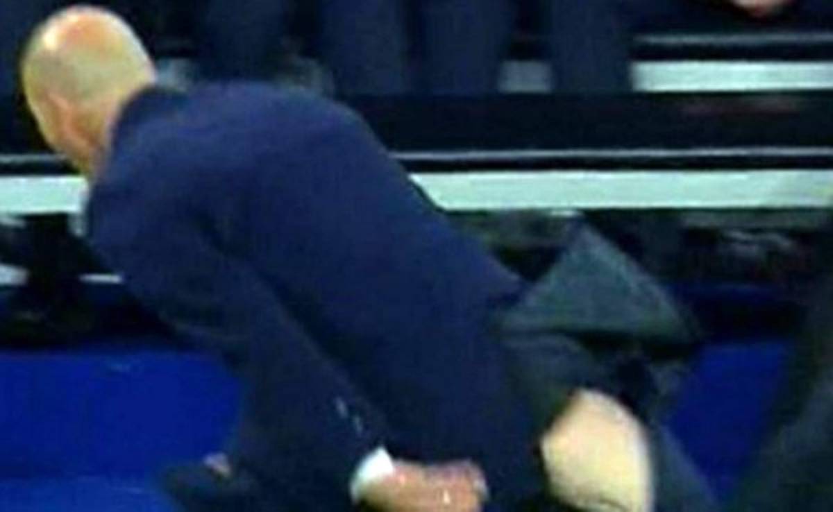A Zidane se le rompe nuevamente el pantalón en Champions