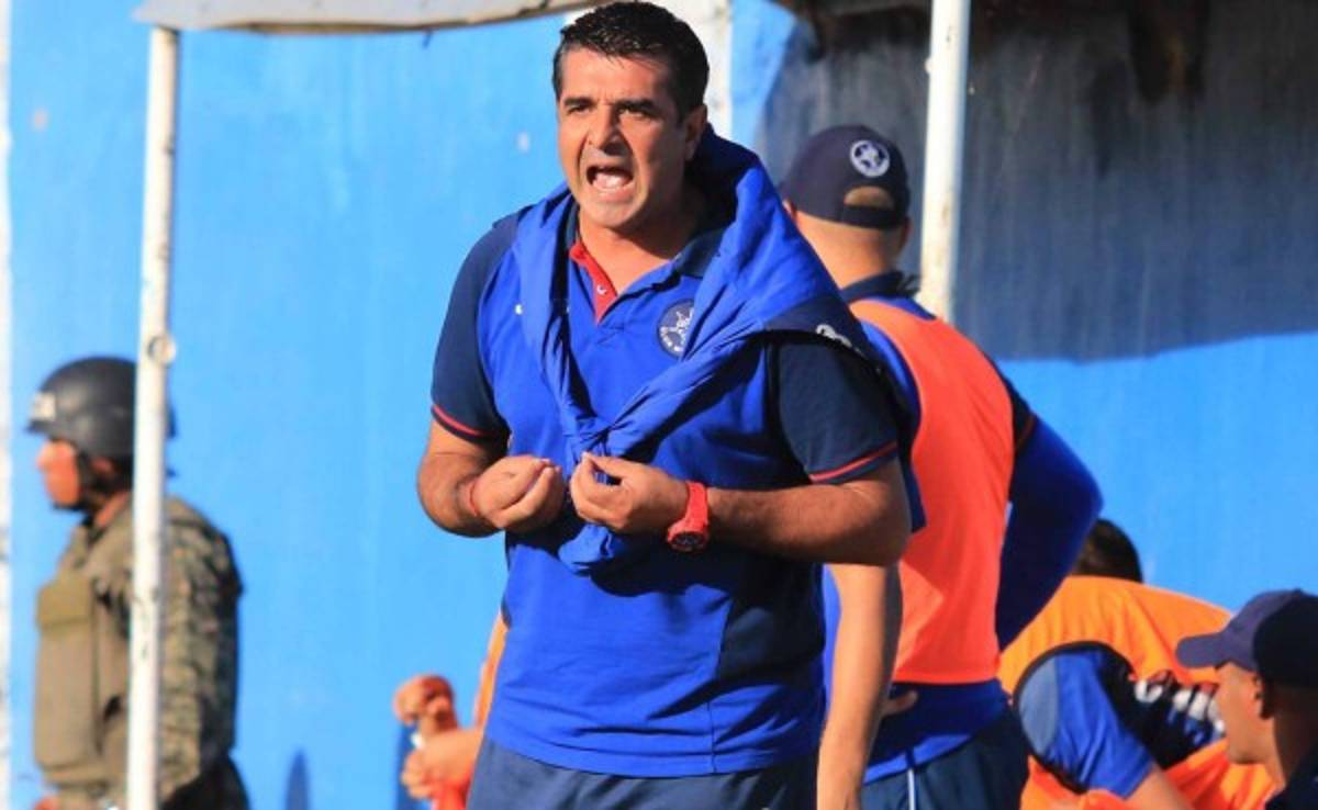 Diego Vázquez: 'Vamos a hacer algunas variantes'