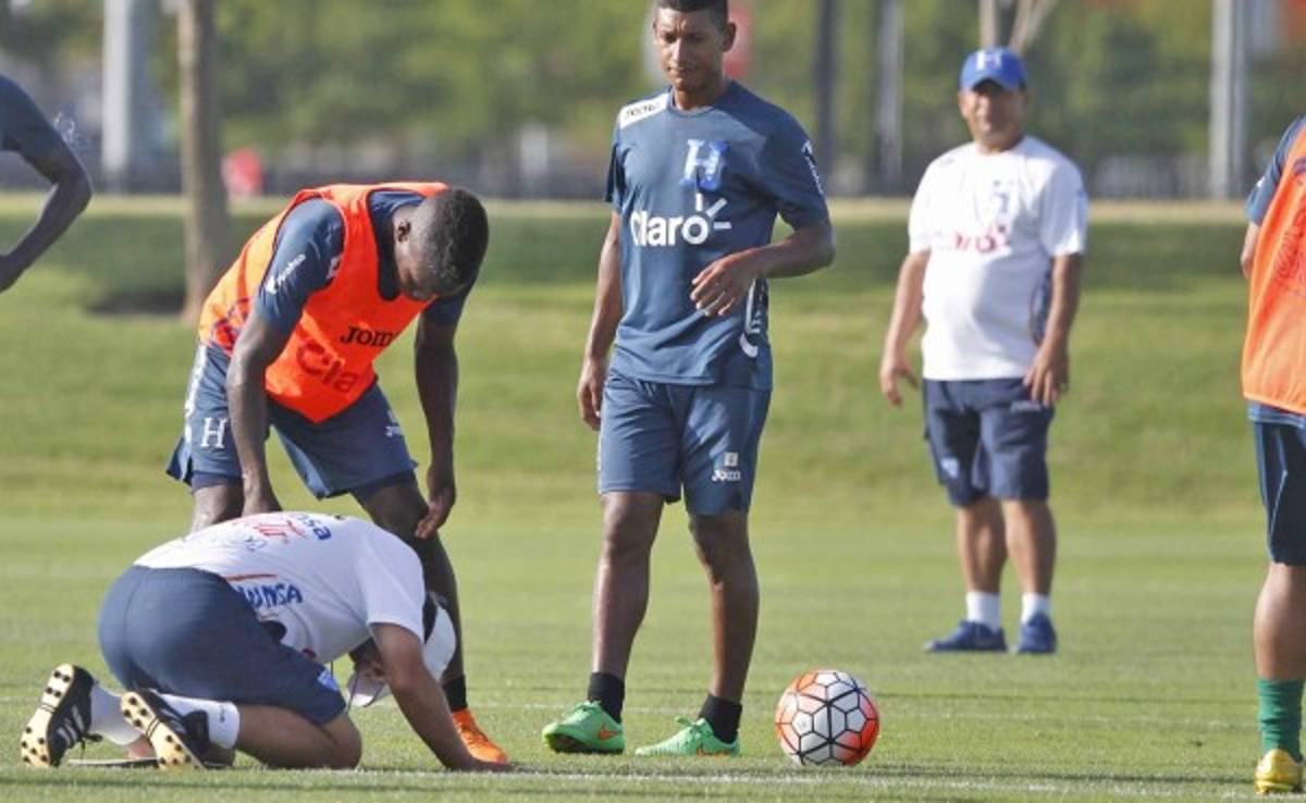 Rubilio Castillo 'noquea' a Jorge Luis Pinto por accidente