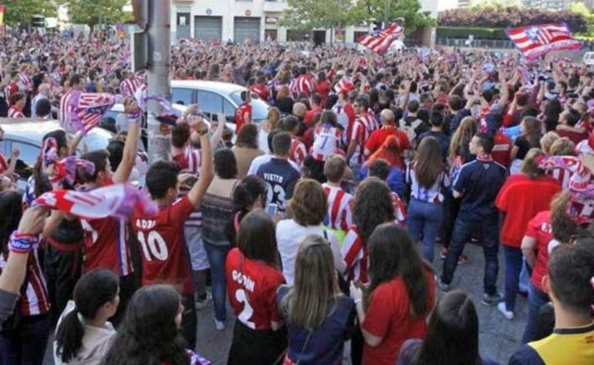 VIDEO: 'Cholo, quédate', la espectacular petición de la afición del Atlético