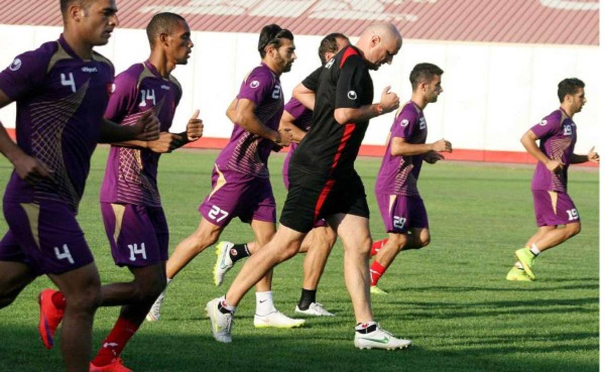 Jerry Bengtson se quedó sin jugar otra vez en Irán