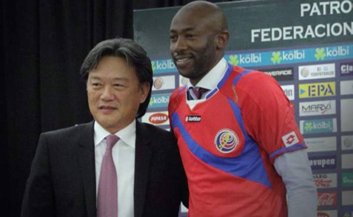 Paulo Wanchope es presentado como técnico de Costa Rica