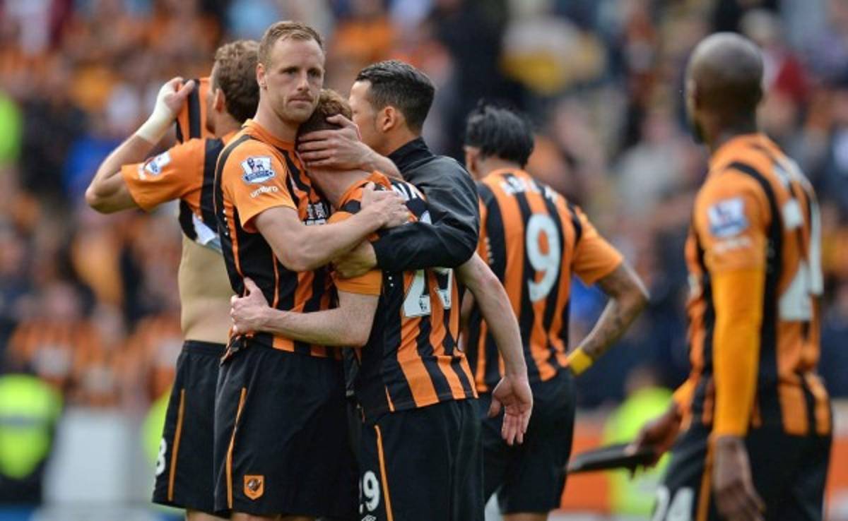Hull City empata ante el Manchester United y desciende en Inglaterra