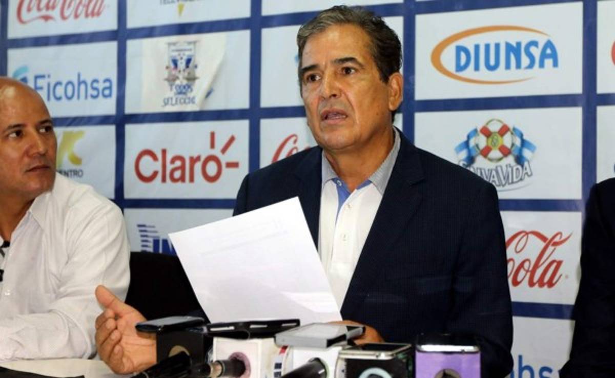 Pinto convoca a Marco Vega para microciclo de cara al juego ante Argentina