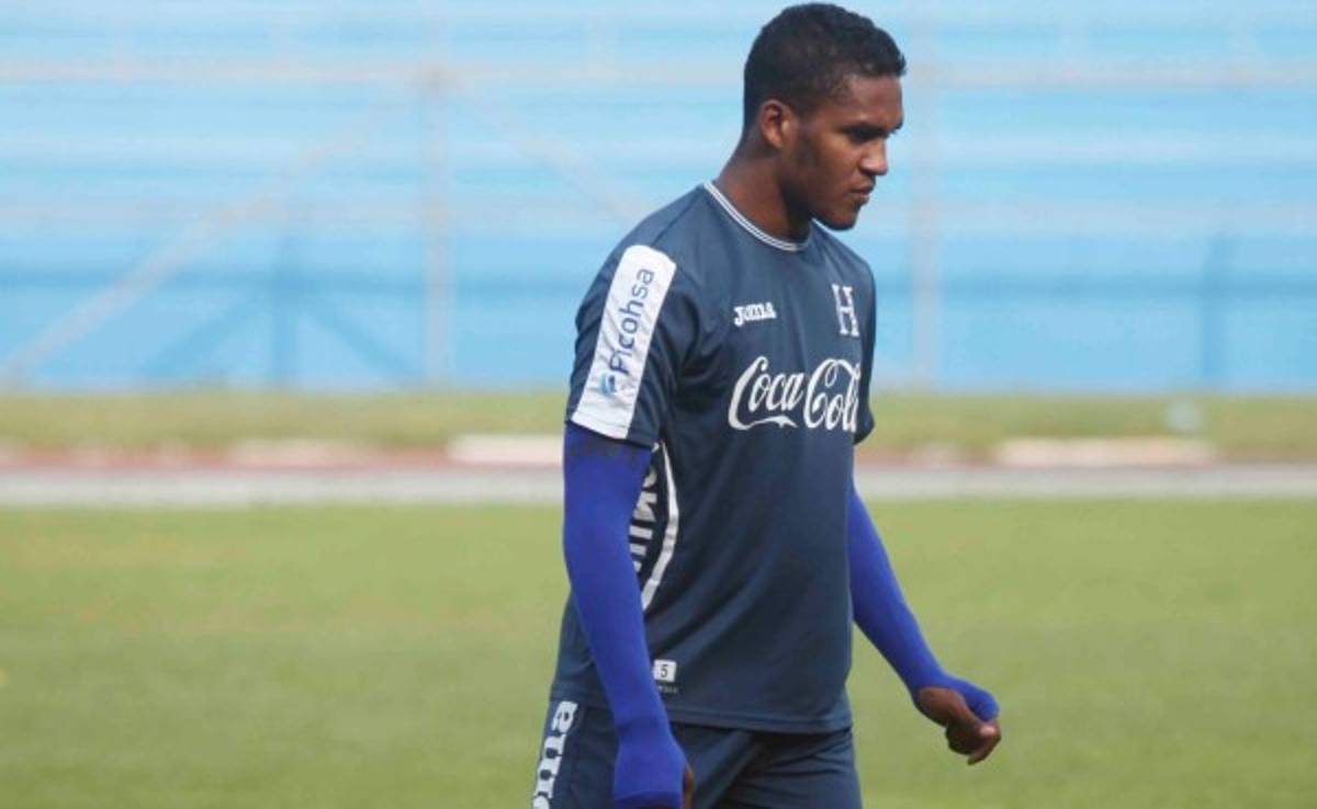 Beckeles: 'No estamos pensando en quedar eliminados de la Copa Oro'