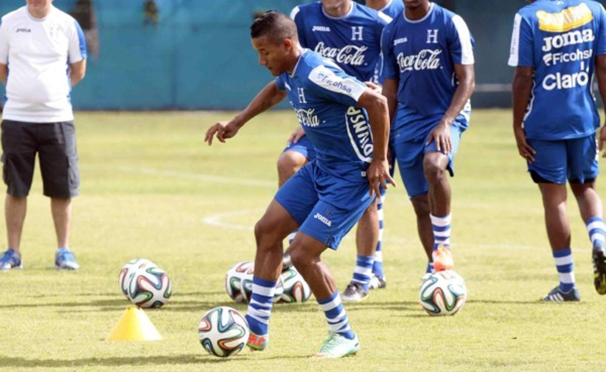 Luis Garrido queda al margen del entrenamiento de playa