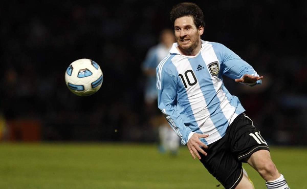 Messi lo hace por segunda vez: Las estrellas del fútbol mundial que han jugado en Centroamérica