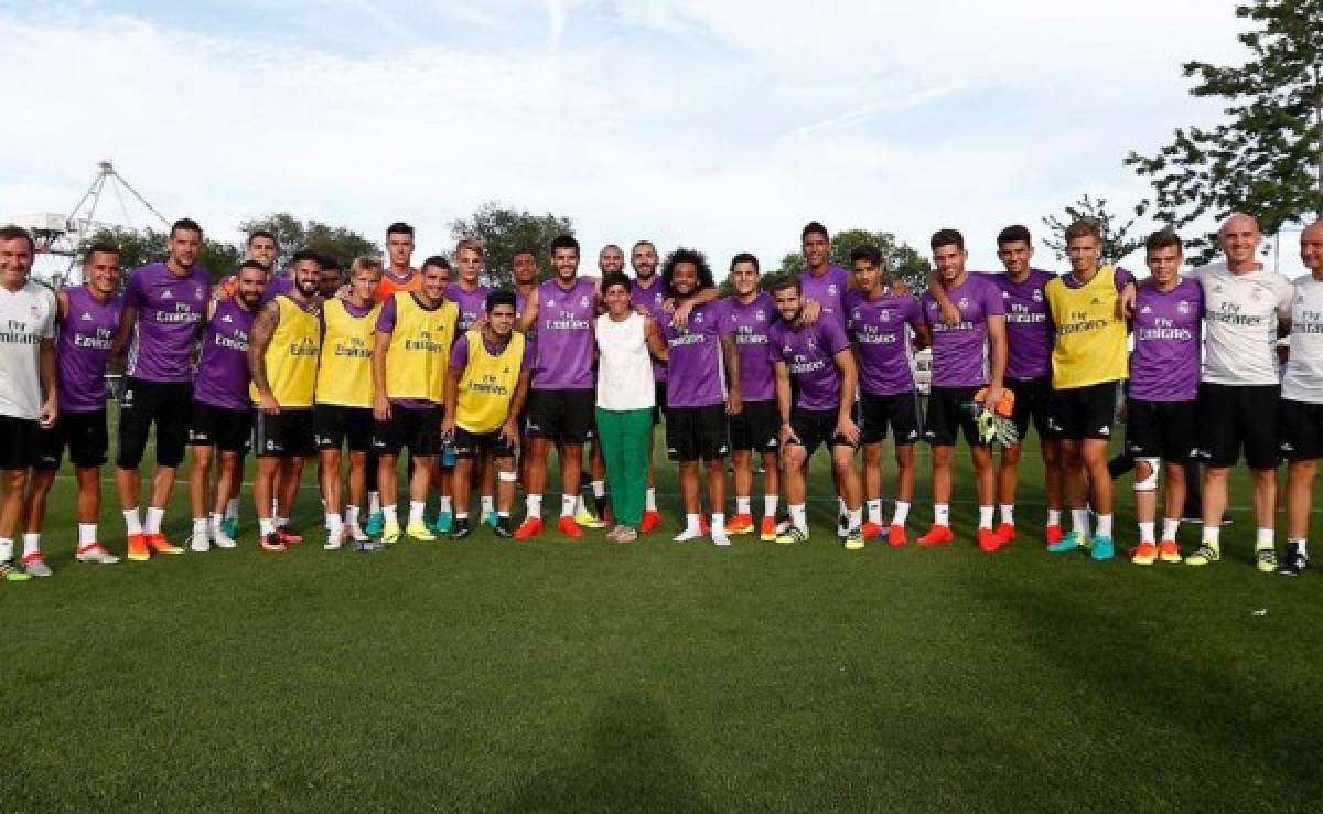 Real Madrid recibe la visita sorpresa de la tenista española Carla Suárez