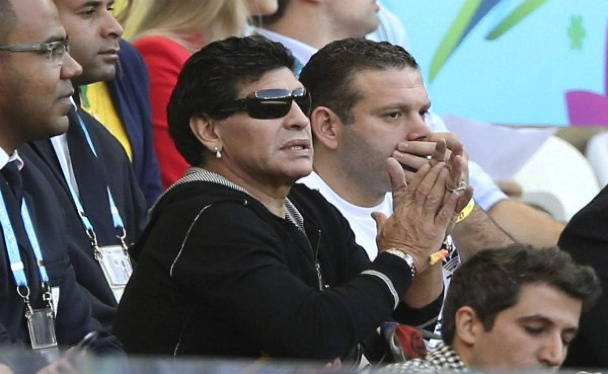 Maradona le responde a Grondona: 'Pobre estúpido'