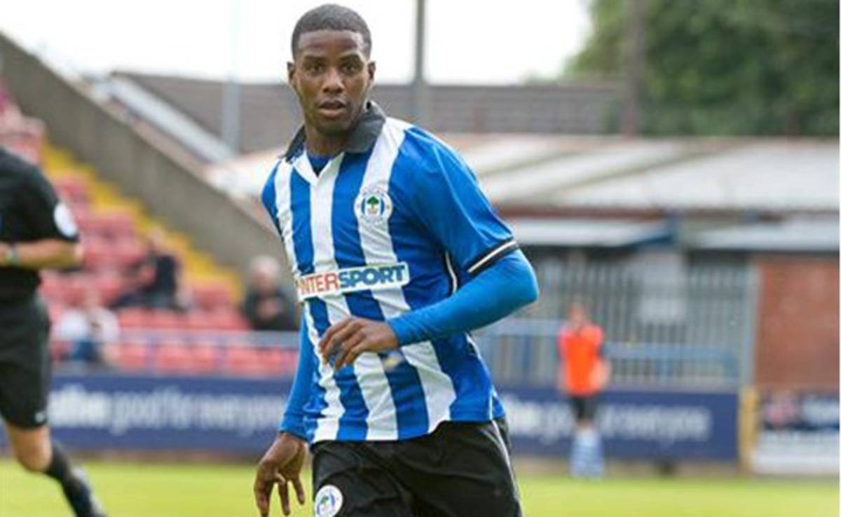 Afición del Wigan homenajeó a Juan Carlos García