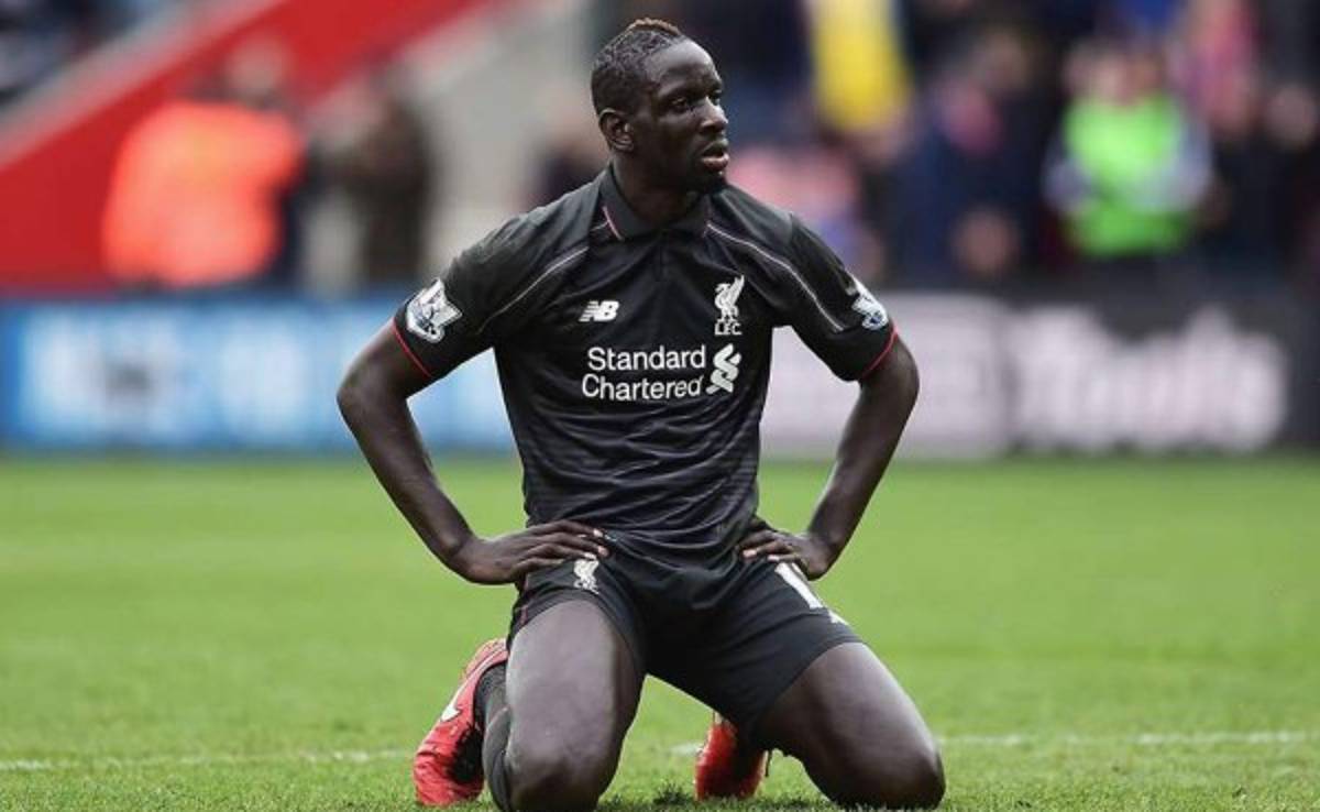 La UEFA suspende cautelarmente al francés Sakho por un mes