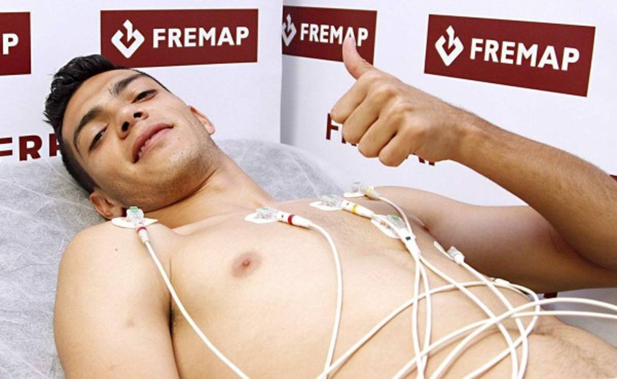 Raúl Jiménez pasa reconocimiento, firma y jugará el viernes ante Cadiz