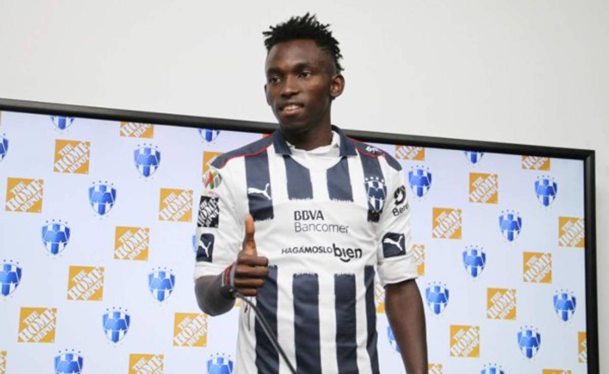Aficionados del Monterrey votan para que Alberth Elis sea titular ante Tijuana