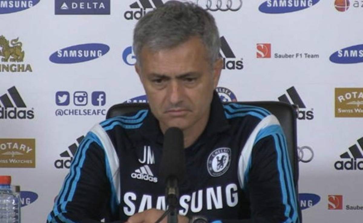 Mourinho deja fuera a Cristiano y pone a Messi entre los mejores