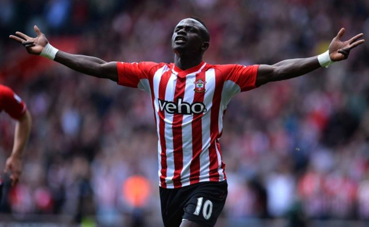 Mané anota el triplete más rápido en la historia de la Premier de Inglaterra