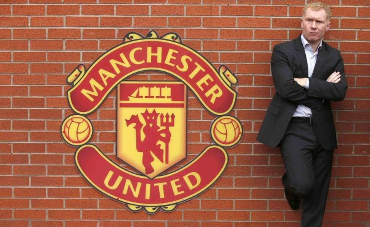 Paul Scholes critica a Mesut Özil por falta de ambición